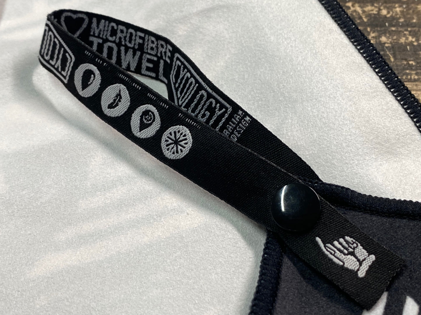 JC194 サイコロジー CYCOLOGY マイクロファイバータオル 黒