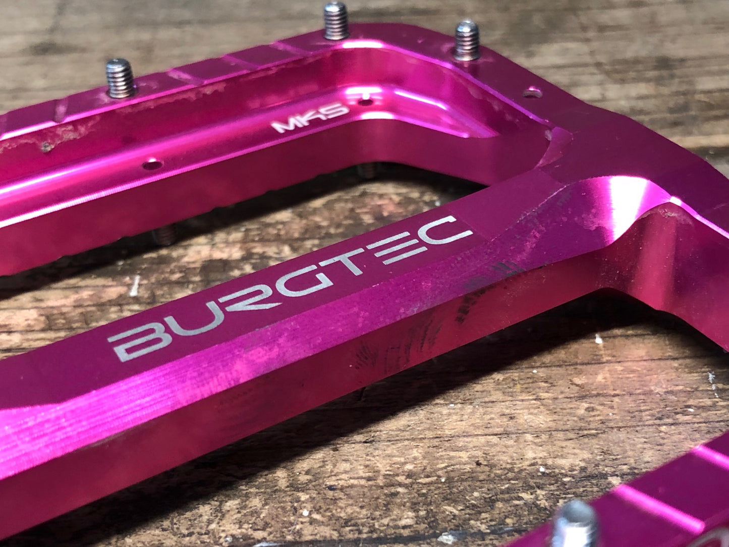 IZ984 バーグテック BURGTEC PENTHOUSE FLAT MK5 PEDALS ピンク フラットペダル