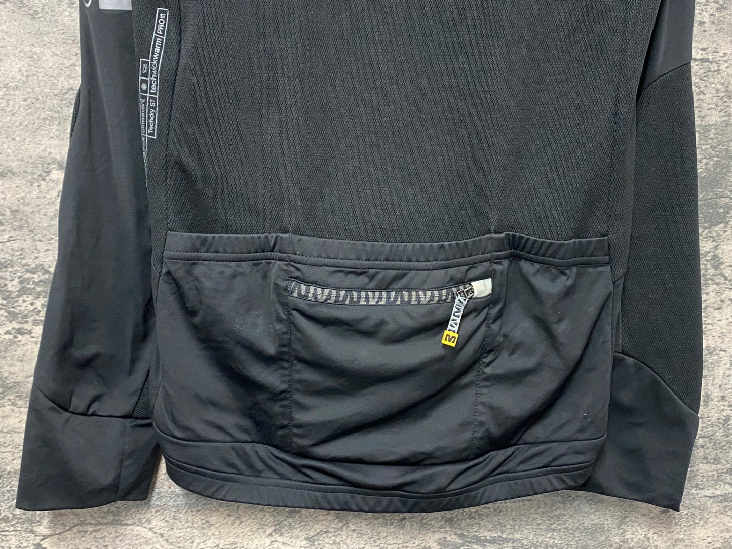 IZ549 マヴィック MAVIC 長袖サイクルジャージ 黒 M 擦れ