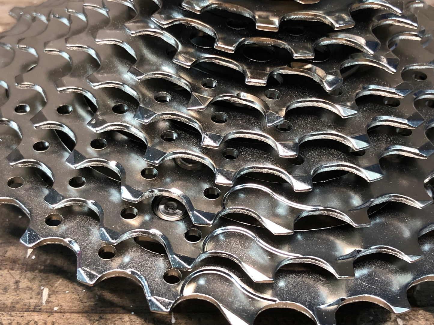 IV160 シマノ SHIMANO 105 CS-R7000 スプロケット 11-30T 11S