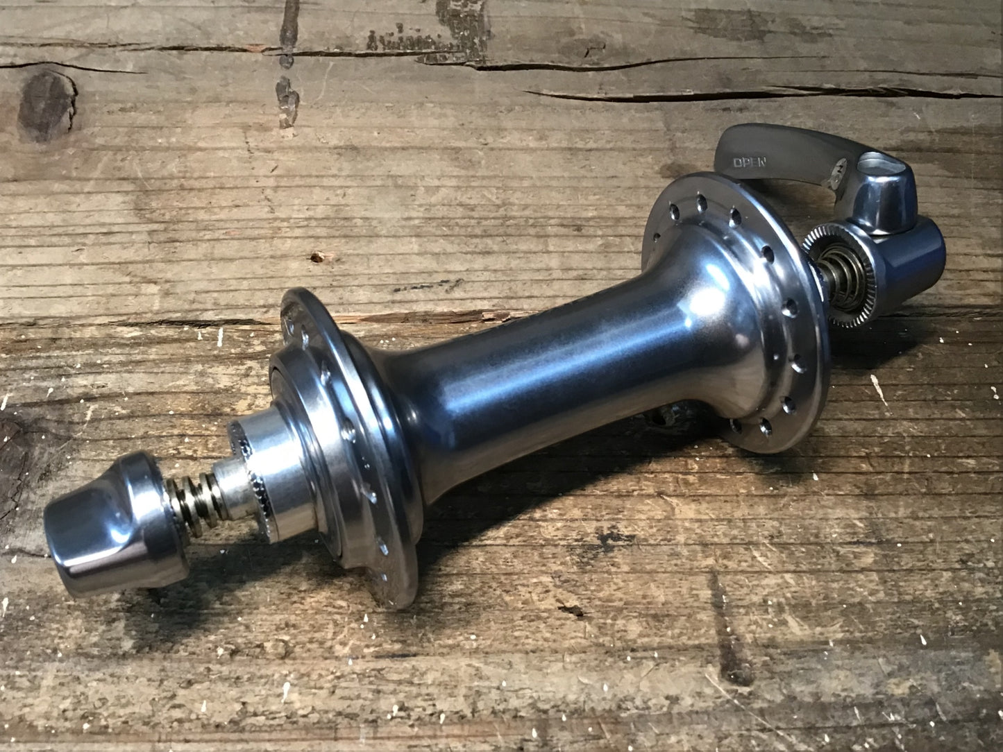 IR434 シマノ SHIMANO デュラエース DURA-ACE HB-7800 フロントハブ 28H クイック付属 ※小傷