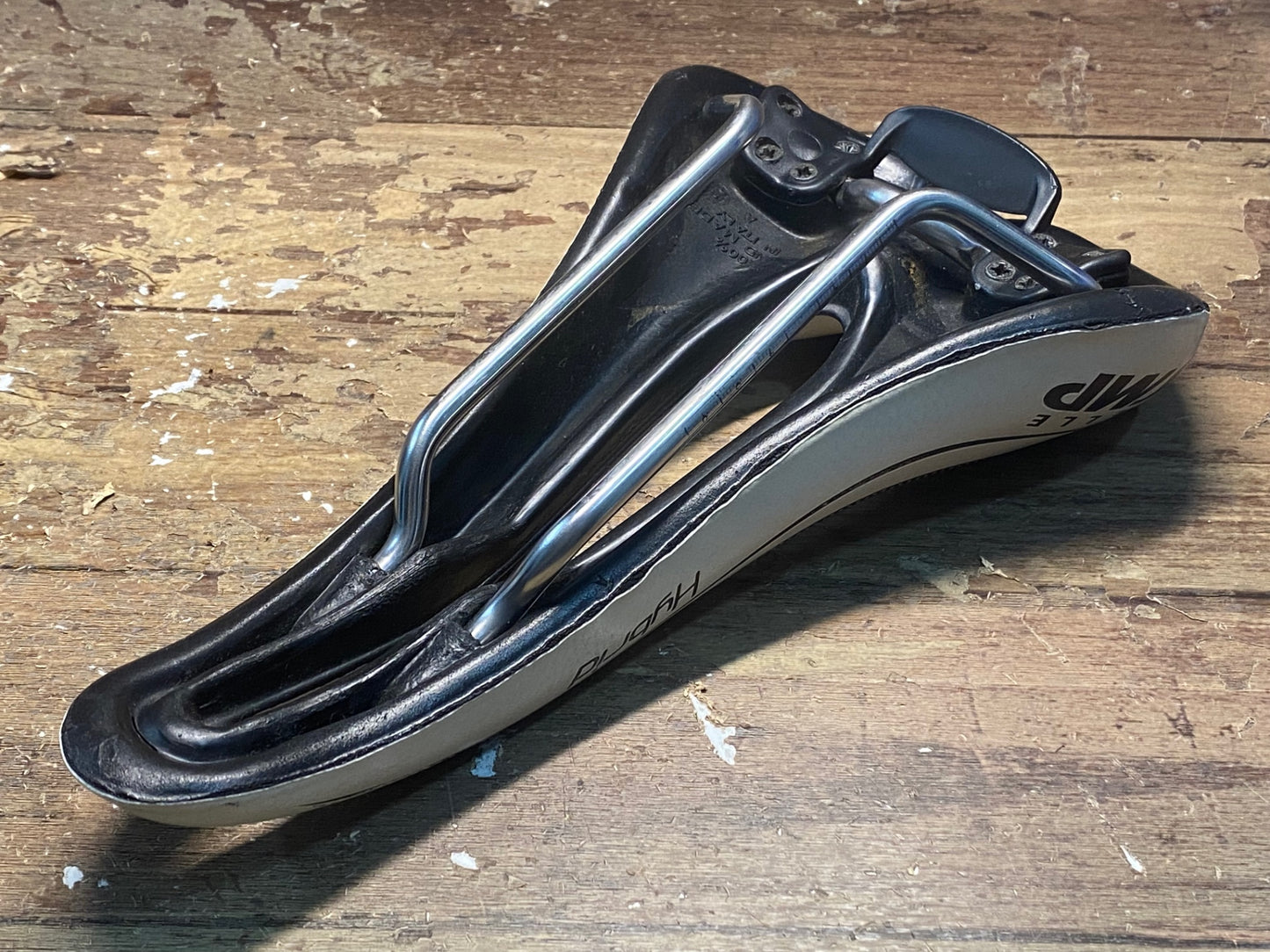 IF574 セラ SELLE SMP HYBRID サドル スチールレール 白 140mm