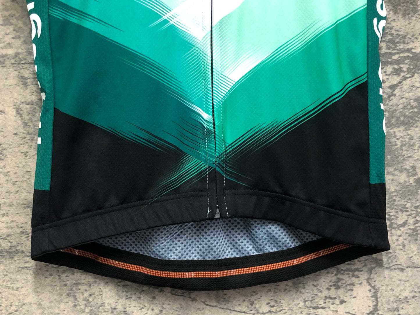 IW407 スポーツフル sportful 半袖 サイクルジャージ 黒 緑 M BORA hansgrohe