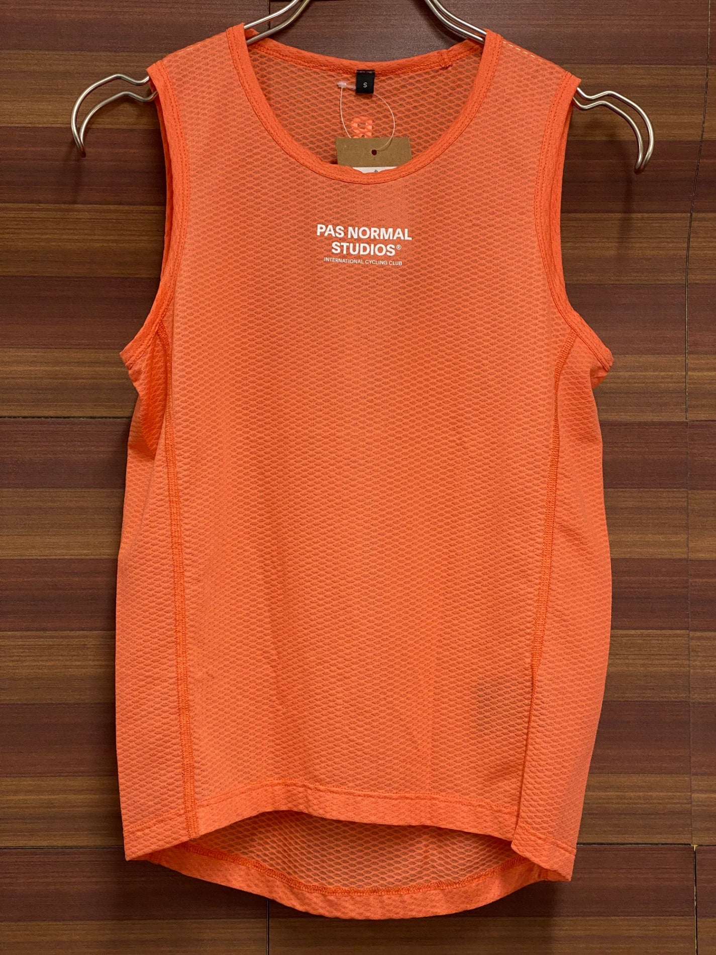IV065 パスノーマルスタジオ PAS NORMAL STUDIOS Sleeve Less Baselayser ベースレイヤー オレンジ S