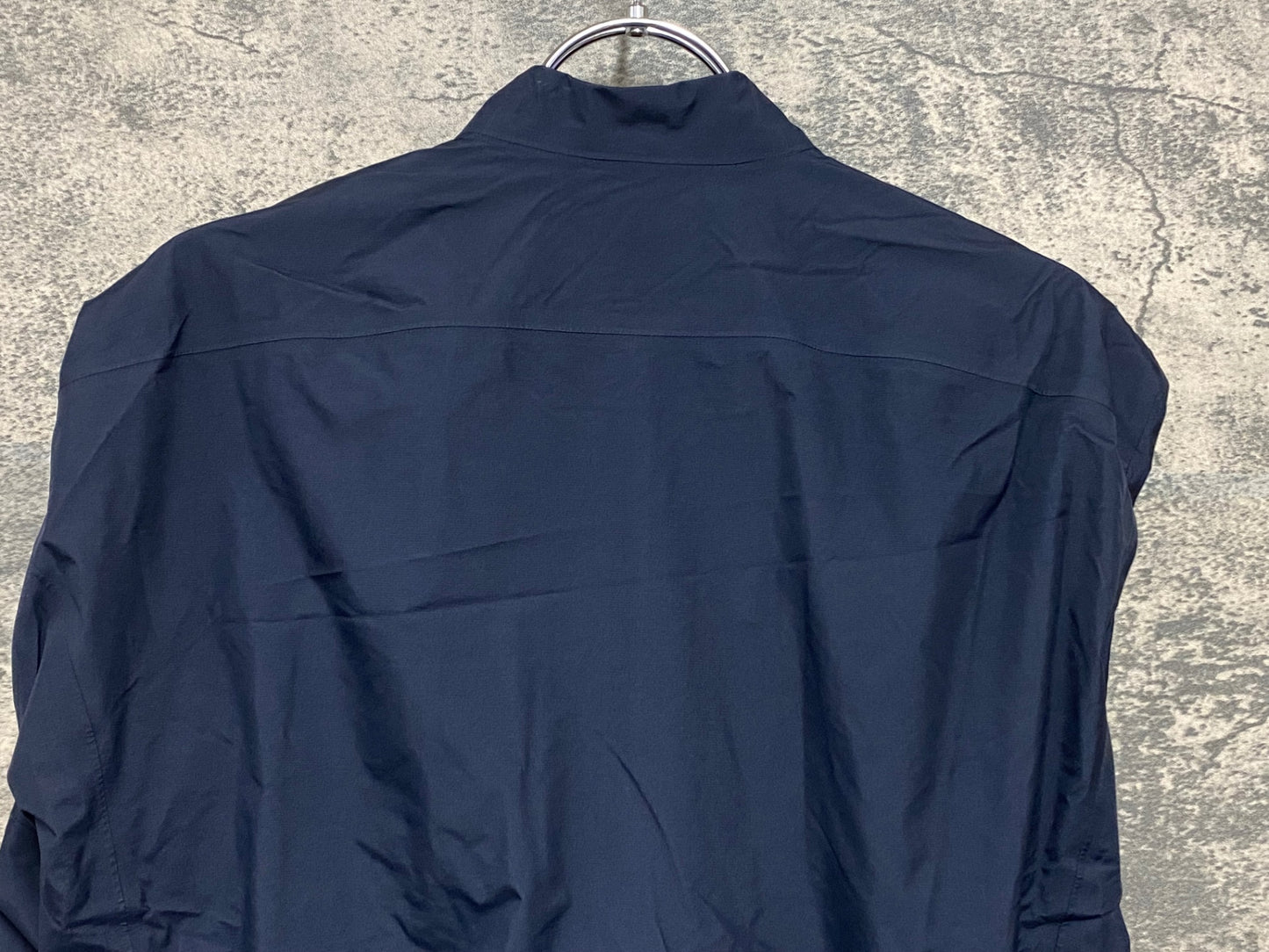 IY113 ラファ Rapha 防風 防水 サイクルジャケット M ダークブルー タグカット