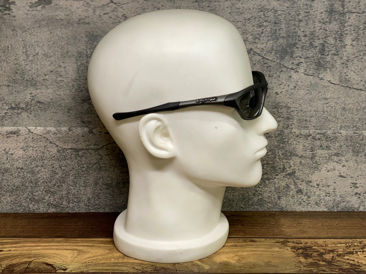 IX542 ルディプロジェクト RudyProject ホーラス HORUS サングラス アイウェア ※テンプル部エンブレム錆あり