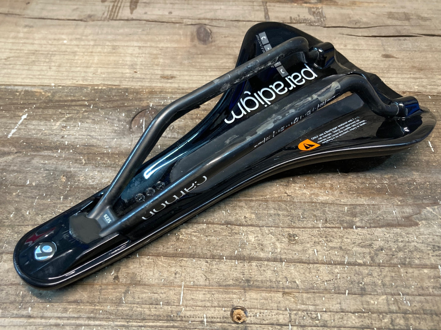 IO284 ボントレガー BONTRAGER パラダイム Paradigm XXX サドル カーボンレール 138㎜ ブラック