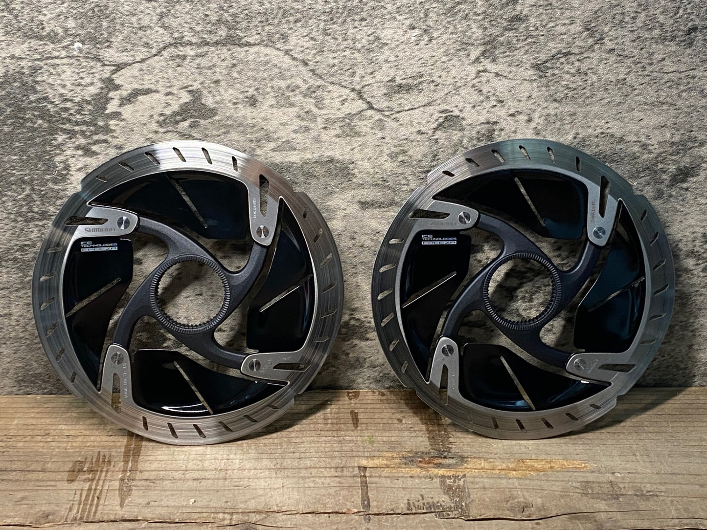 JA614 シマノ SHIMANO SM-RT900-S ディスクブレーキローター Φ160 実測1.7mm 2枚セット