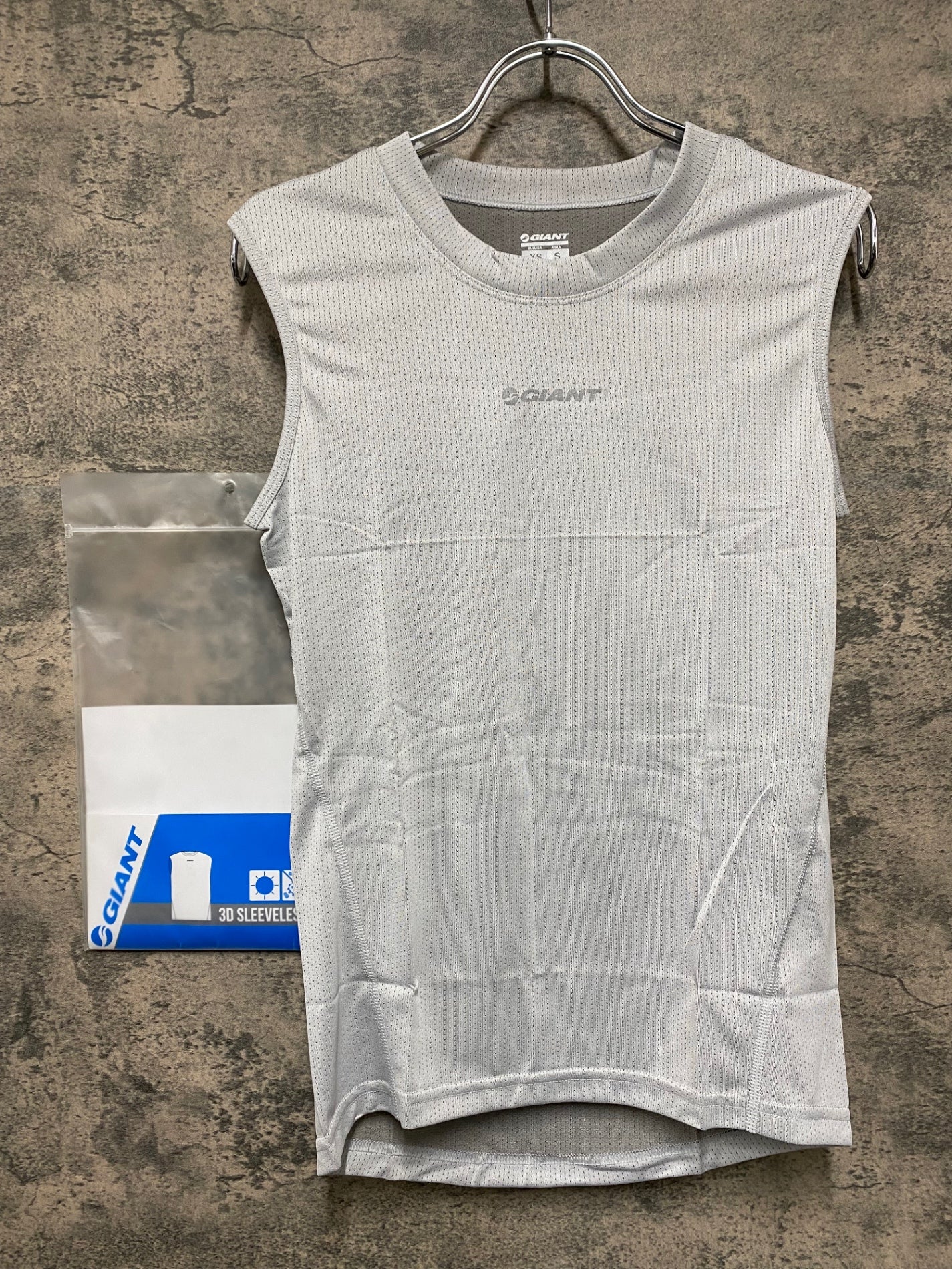 IV924 ジャイアント GIANT ノースリーブ べースレイヤー グレー S メッシュ