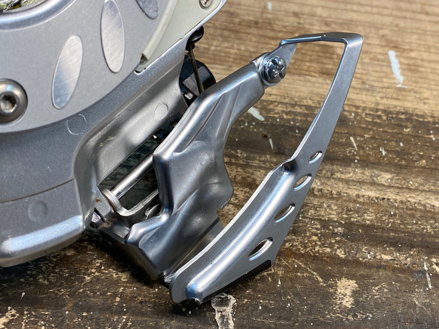 IS174 シマノ SHIMANO ネクサーヴ NEXAVE SPCM FD-C910 フロントディレイラー Di2