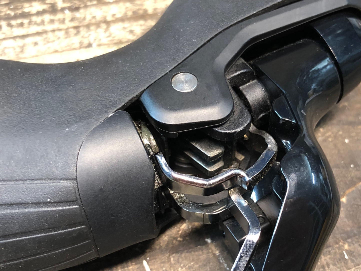 IU350 シマノ SHIMANO 105 ST-R7025 STI レバー 左のみ 2S