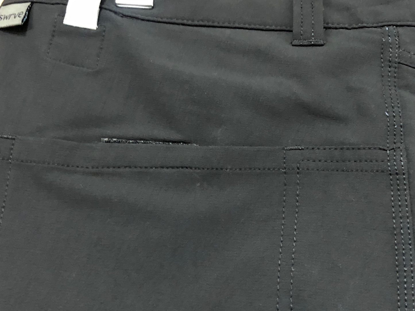 IN941 スワーブ swrve サイクルパンツ 黒 32 膝丈