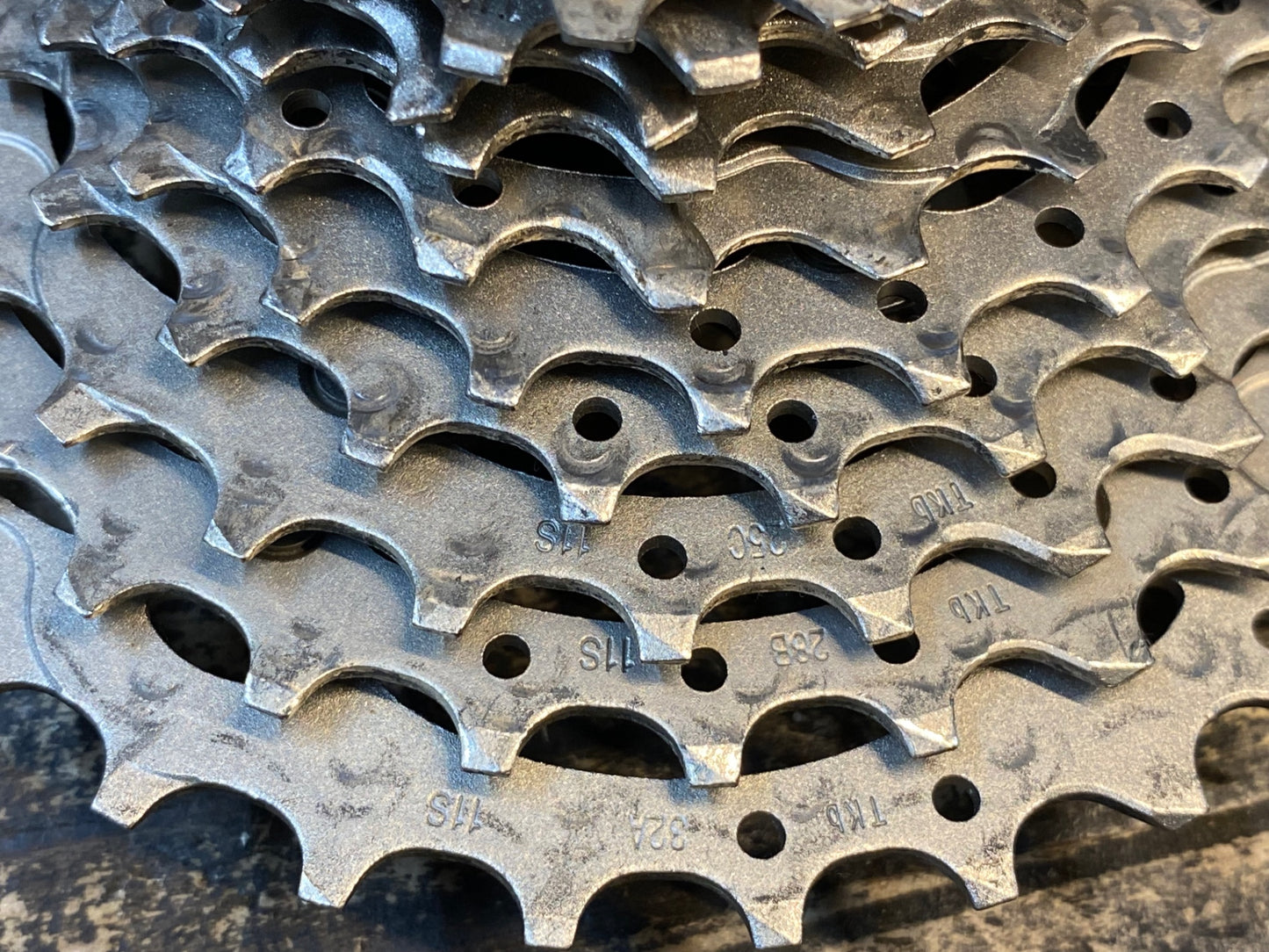 IZ169 シマノ SHIMANO アルテグラ ULTEGRA CS-R8000 スプロケット 11-32T 11S