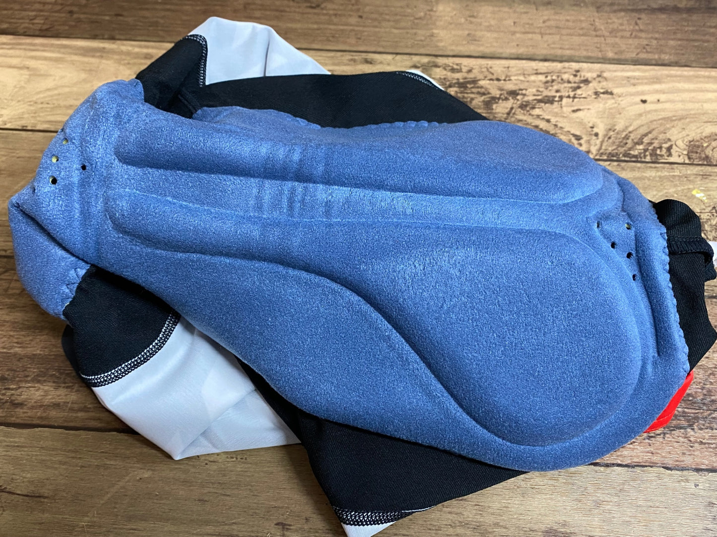 IN103 パールイズミ PEARL iZUMi プレミアム レーサーパンツ XL 黒赤白