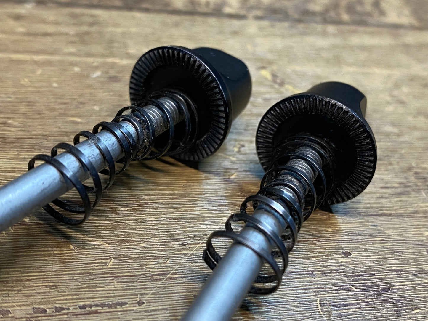 IZ033 カンパニョーロ CAMPAGNOLO クイックリリース 前後セット