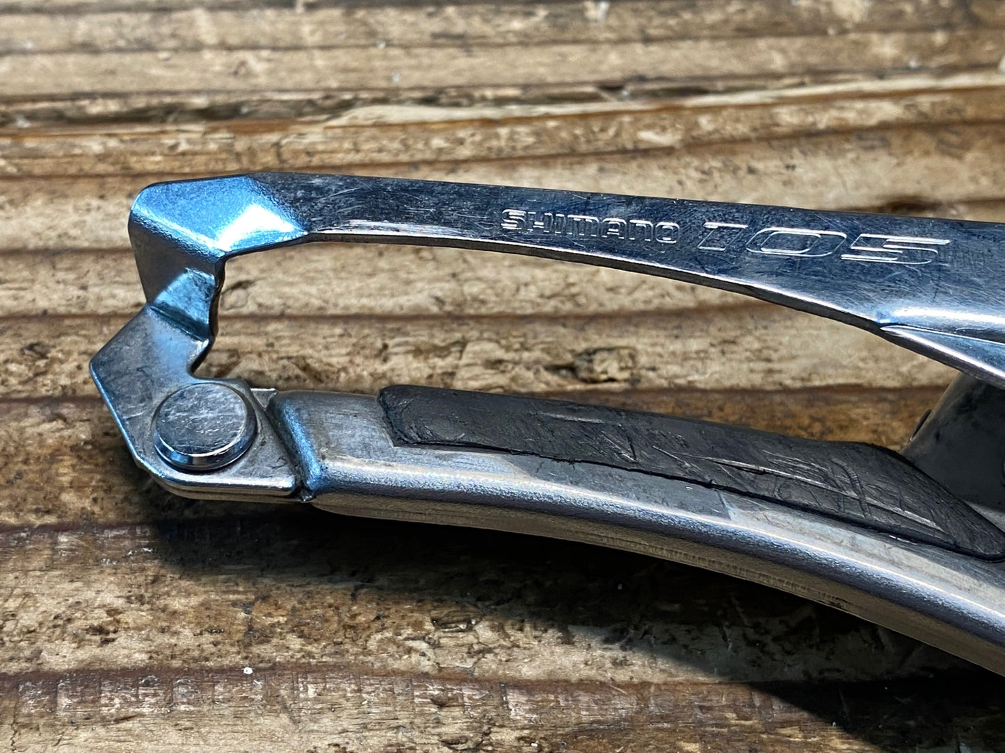 IV712 シマノ SHIMANO 105 FD-5800 フロントディレイラー 2S 直付け 黒