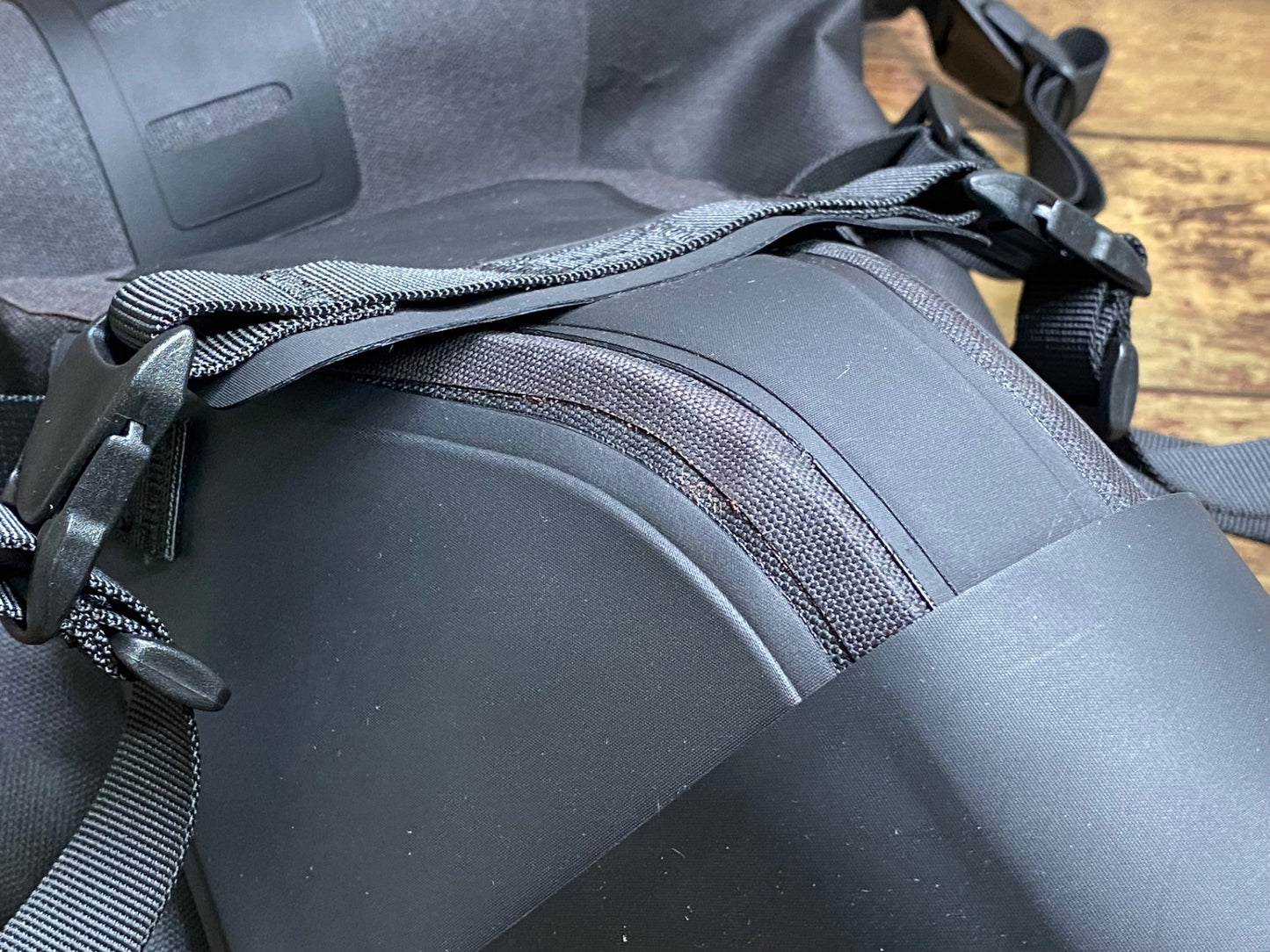 IX280 HARDKNOTT ADVENTURE SADDLE PACK サドルバッグ 黒