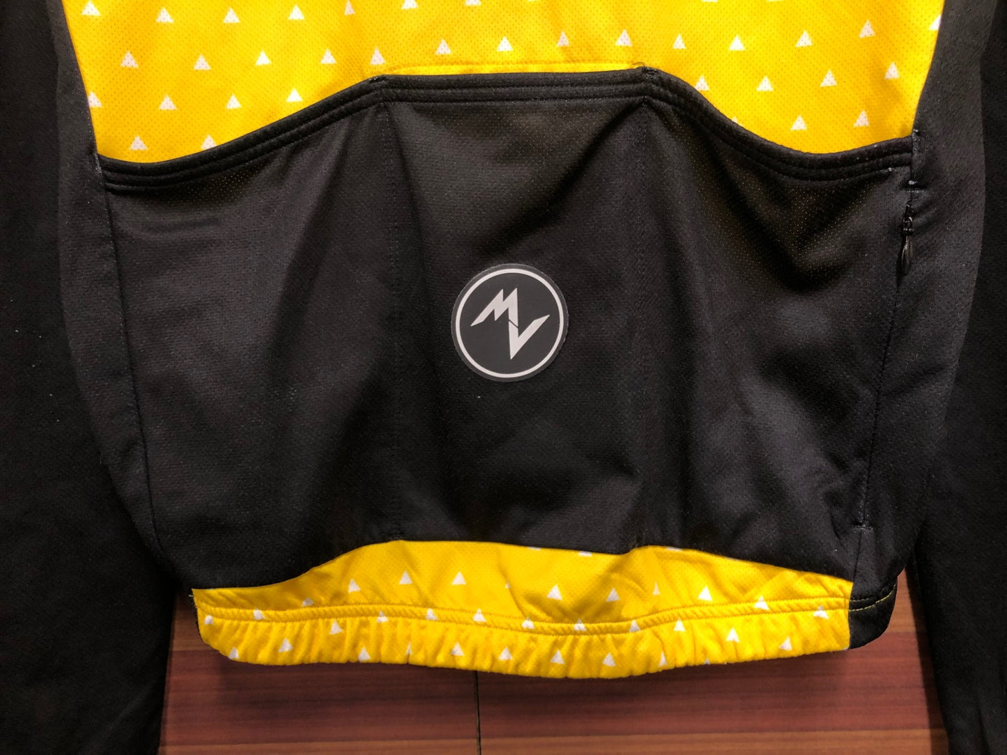 IO744 モルベロ MORVELO 長袖 サイクルジャージ 黒 黄 S 裏起毛