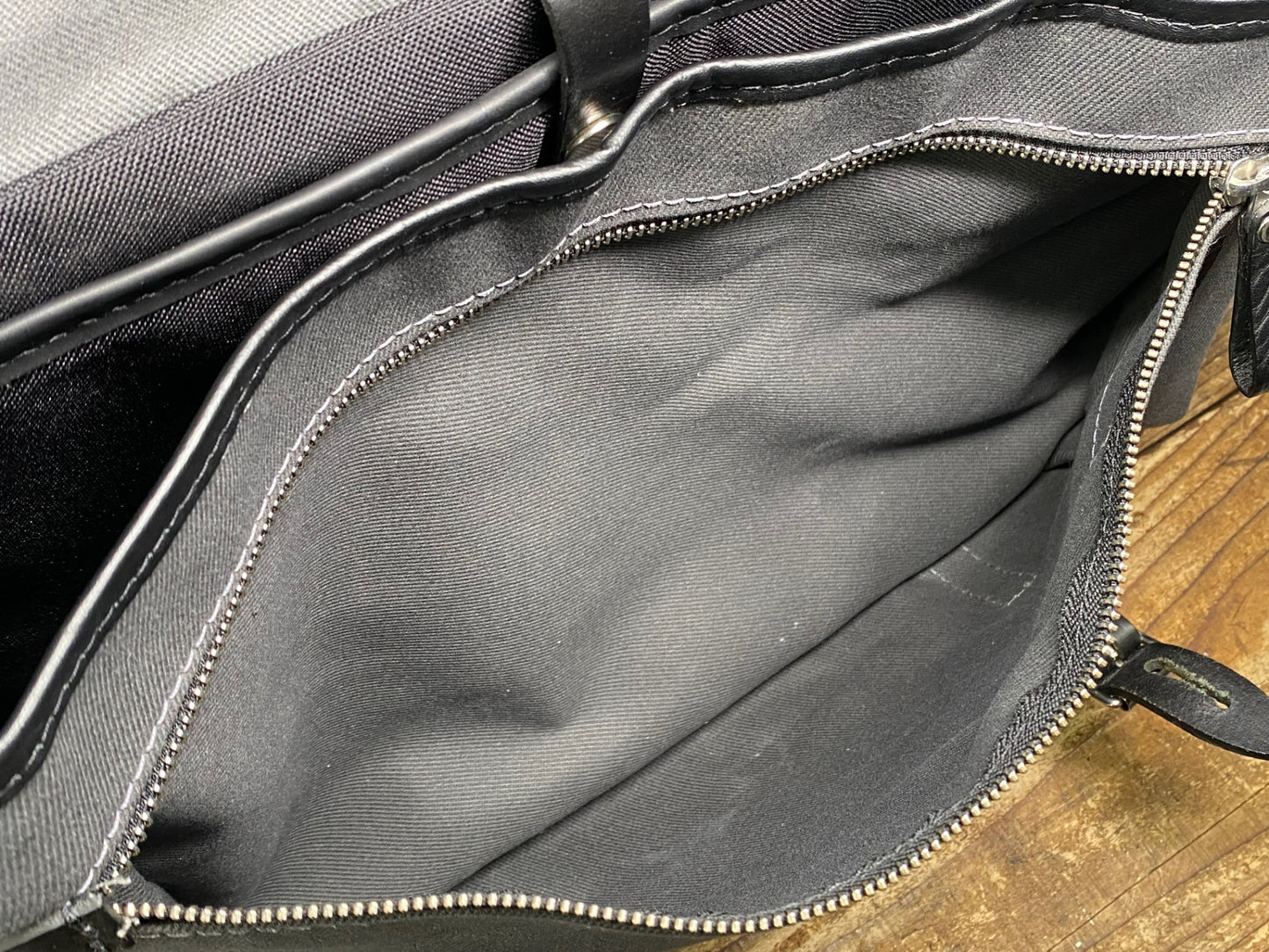 IQ815 ブロンプトン BROMPTON CHAPMAN GAME BAG M 12L スモークグレイ