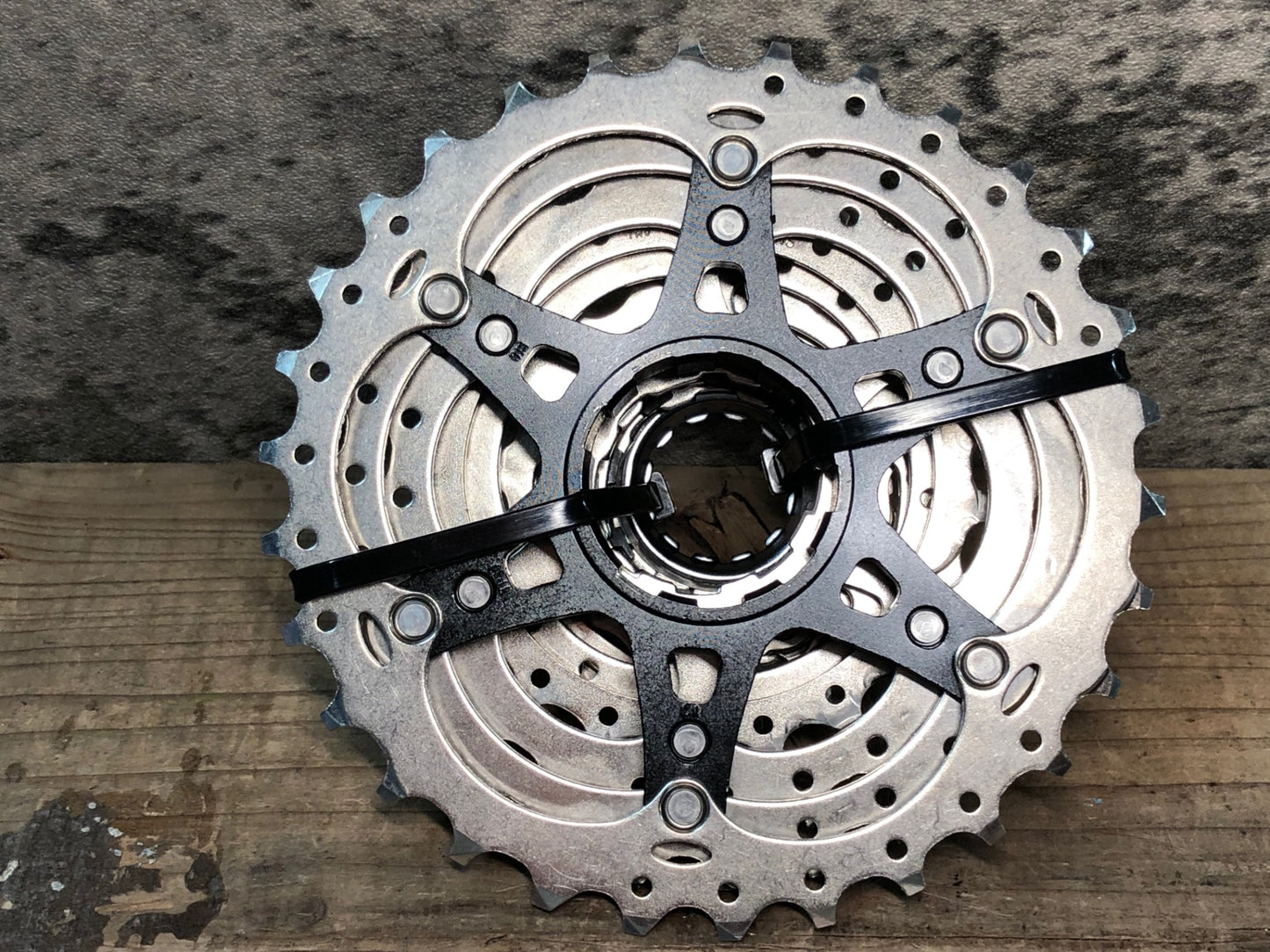 HZ045 シマノ SHIMANO 105 CS-R7000 スプロケット 11s 11-30T