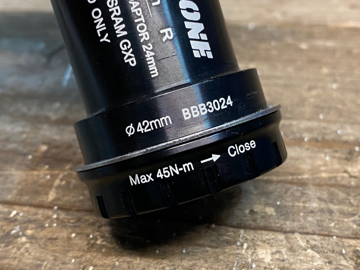 IN920 ウィッシュボーン WISHBONE BBB3024 ボトムブラケット SHIMANO/SRAM GXP