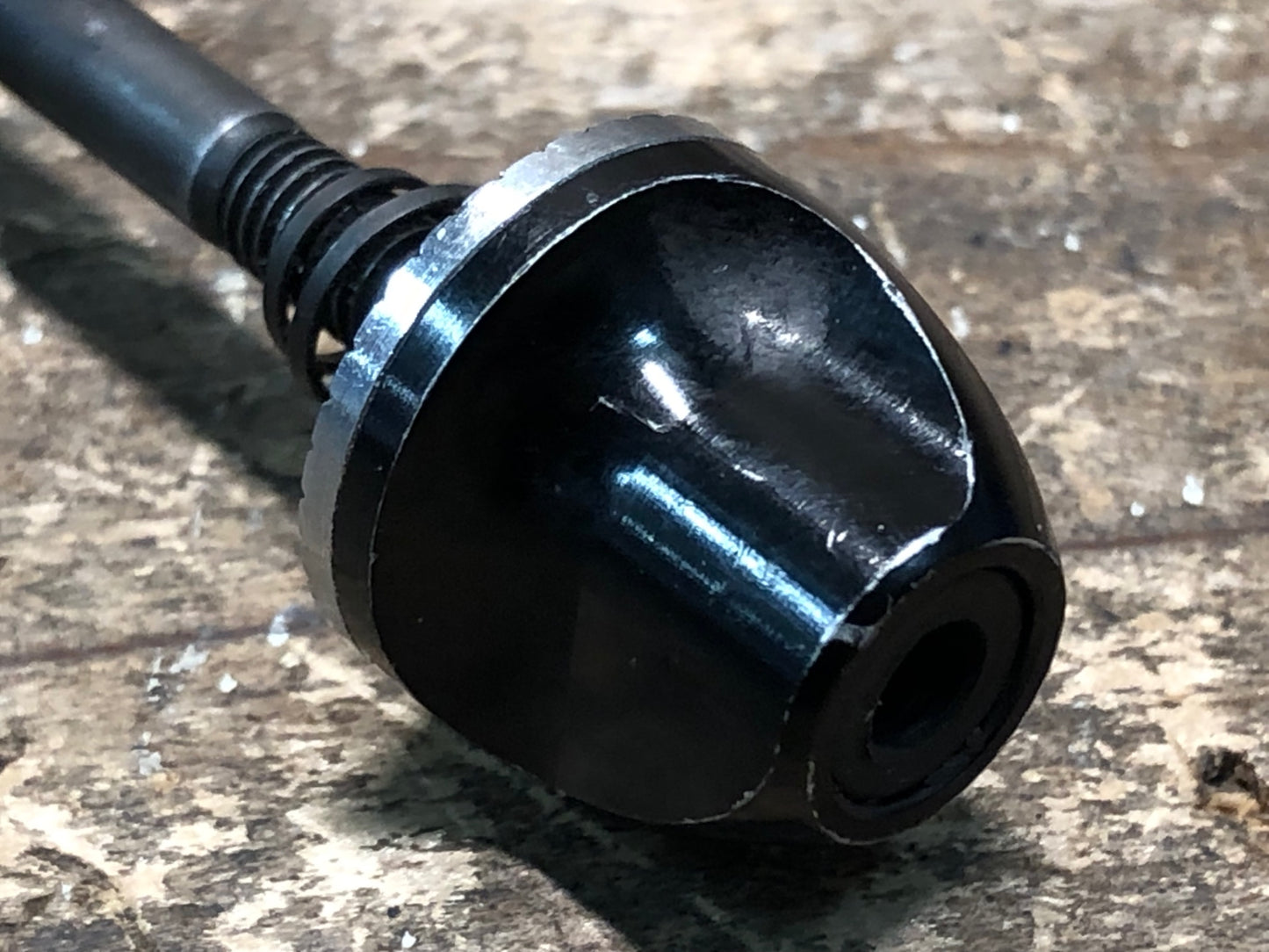 IV577 ボントレガー BONTRAGER AURA リアハブ シマノ11S