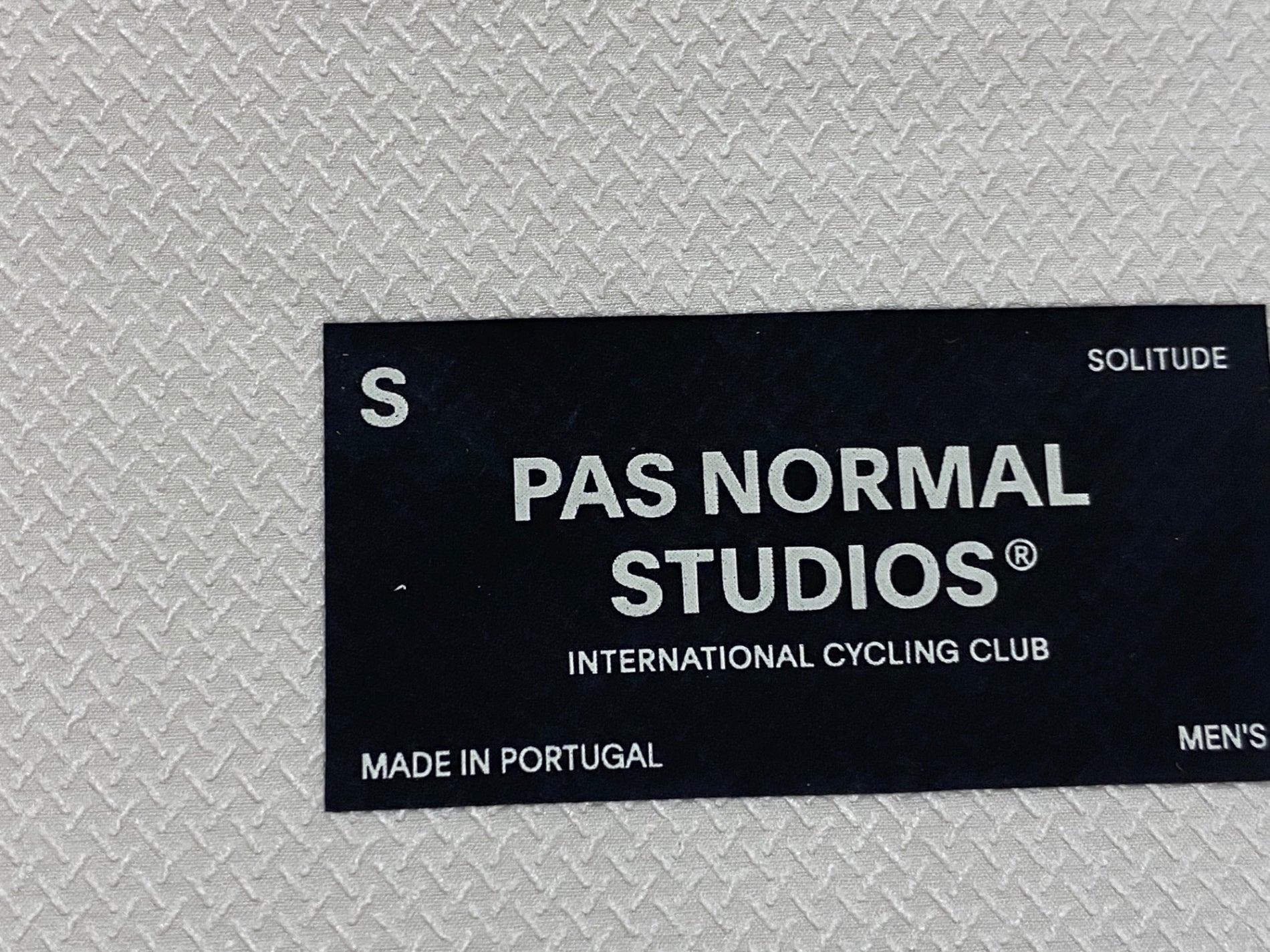 JC433 パスノーマルスタジオ Pas Normal Studios | Solitude Mid