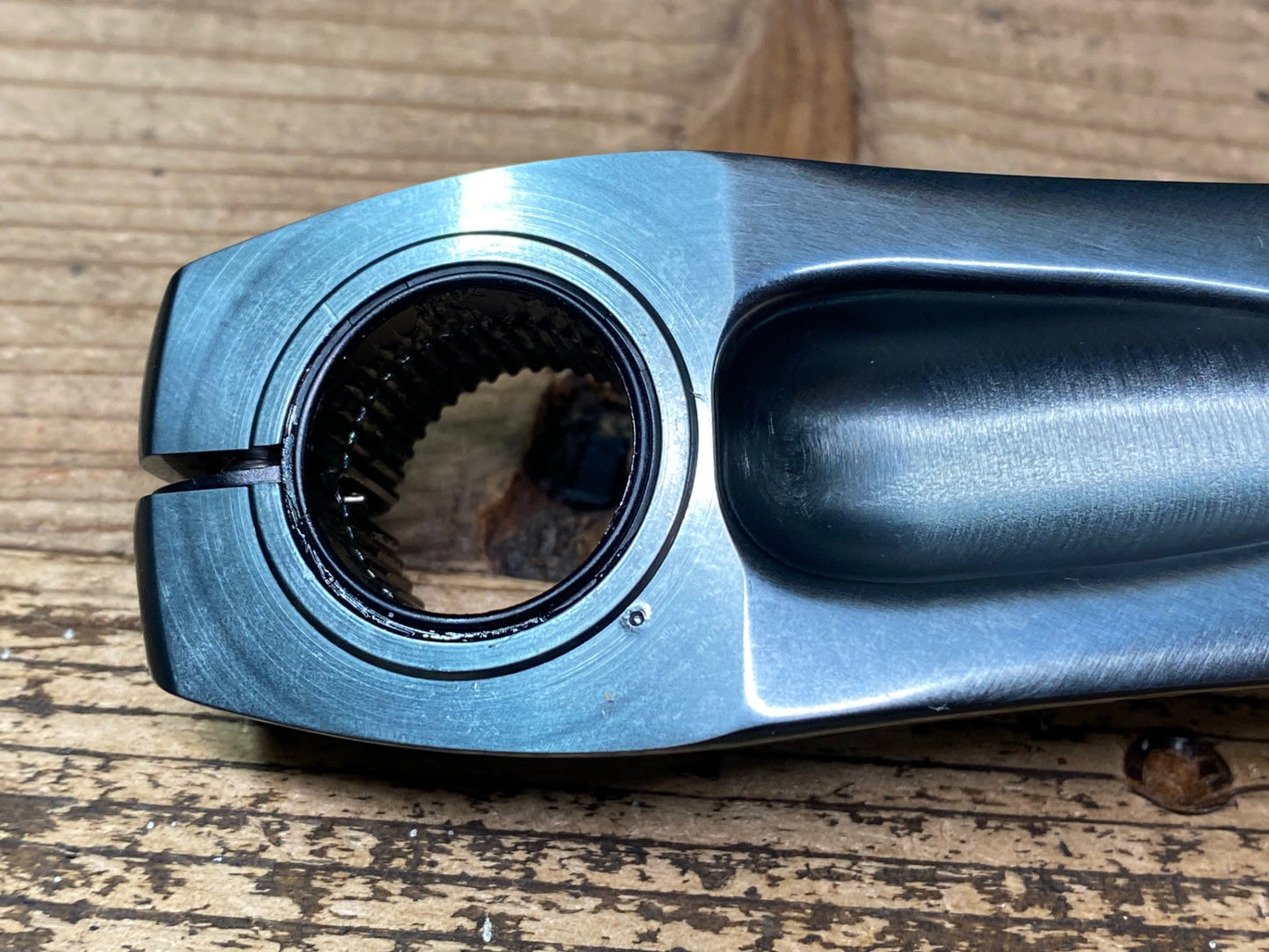 IX893 シマノ SHIMANO ティアグラ Tiagra FC-4700 クランクセット 50/34T 165mm 未使用