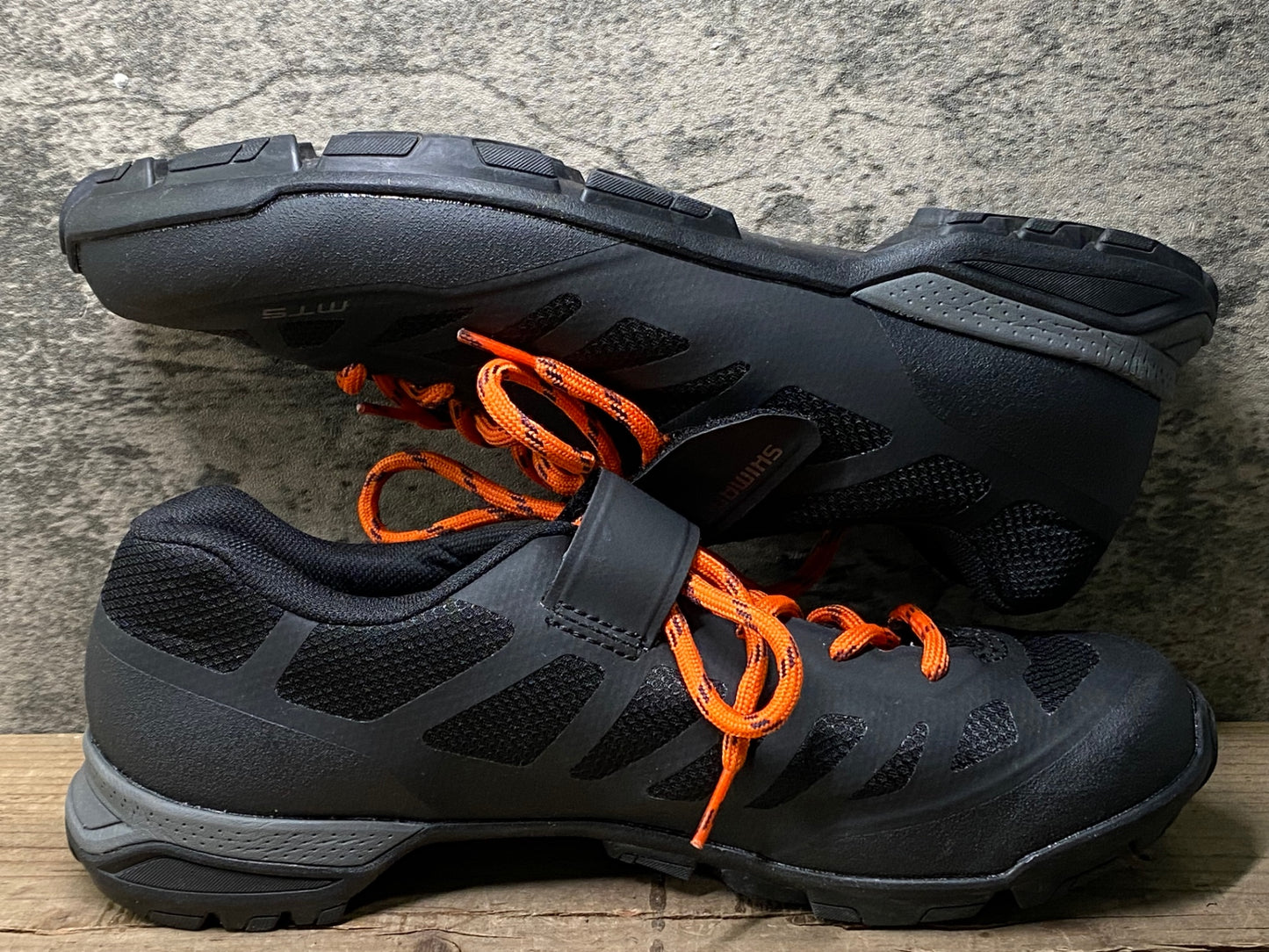 IZ959 シマノ SHIMANO MT7 SHMT502M L01 S ビンディングシューズ 2穴 EU42