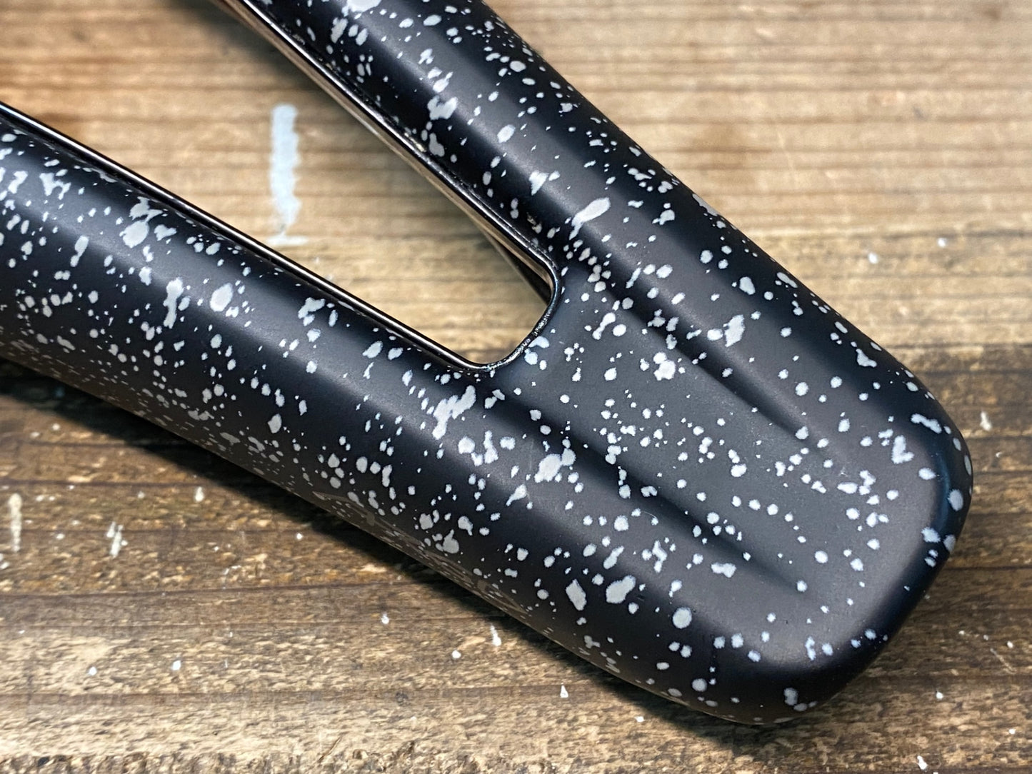 IX399 フィジーク fizik テンポ アルゴ TEMPO ARGO R3 サドル kiumレール 160mm LES CLASSIQUES