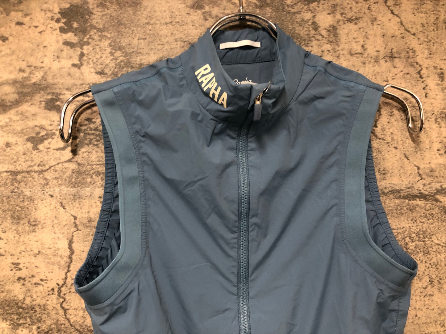 IW267 ラファ Rapha プロチームライトウェイトジレ PRO TEAM LIGHTWEIGHT GILET XS 水色