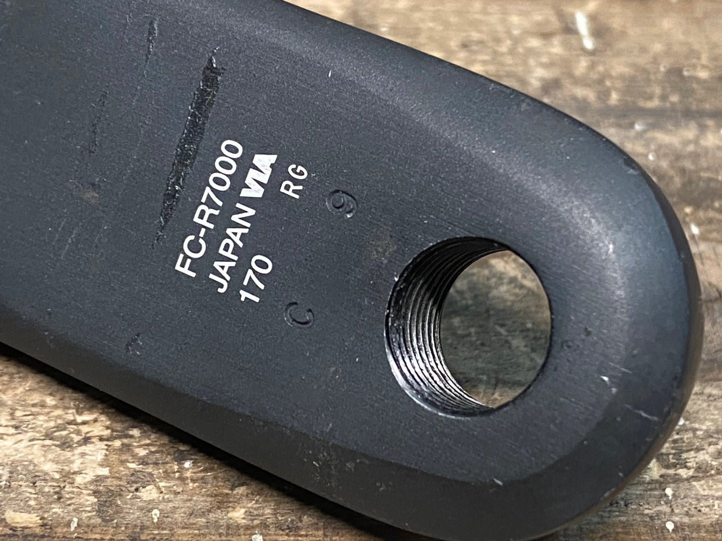 IT461 シマノ SHIMANO 105 FC-R7000 クランクセット 黒 170mm 50/34T ※傷、歯の摩耗