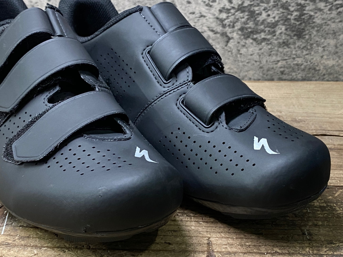 IY494 スペシャライズド SPECIALIZED トーチ TORCH1.0 ビンディングシューズ SPD 黒 EU43 ベルクロ