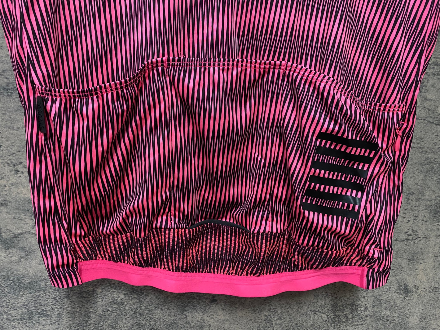 JD383 ラファ Rapha PRO TEAM FLY WEIGHT JERSEY 半袖 サイクルジャージ 黒 ピンク L