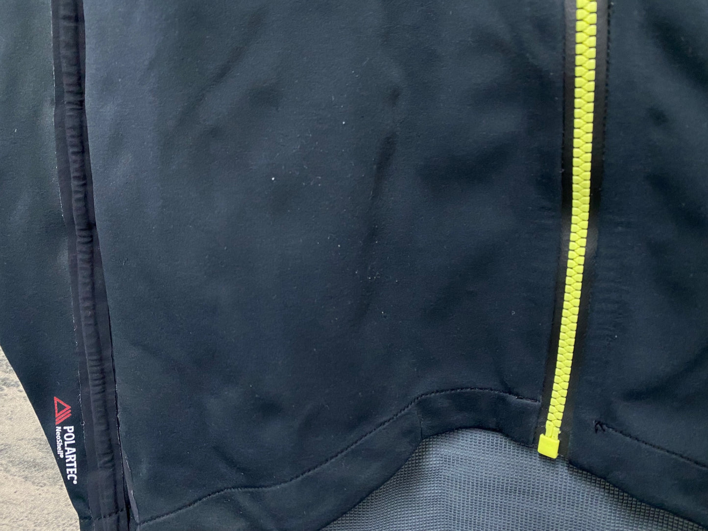 IZ550 スポーツフル sportful 長袖 サイクルジャージ 黒 S POLARTEC Neoshell ロゴヒビ