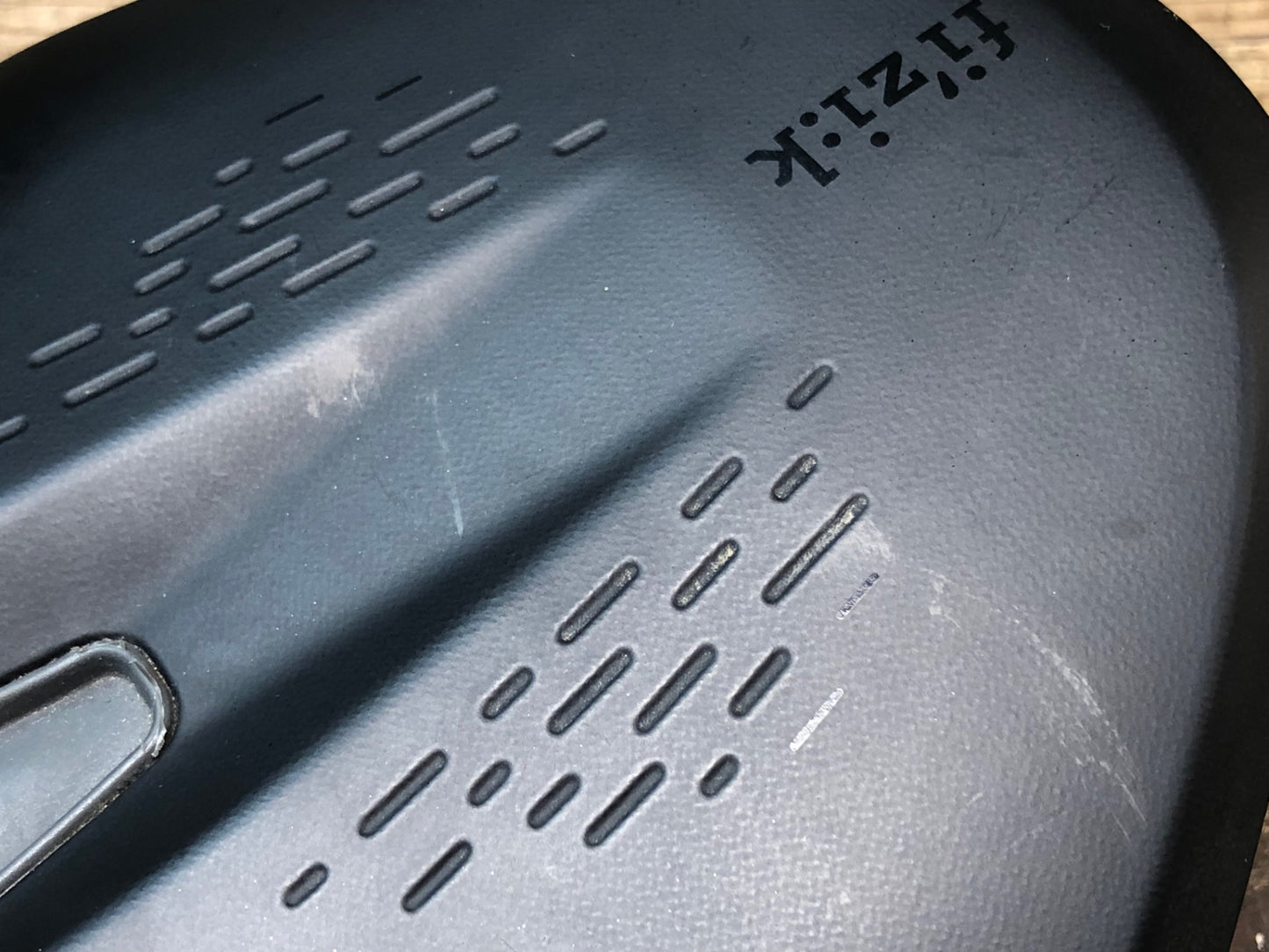 JD710 フィジーク fizik TERRA ARGO X5 サドル 160mm S-Alloy