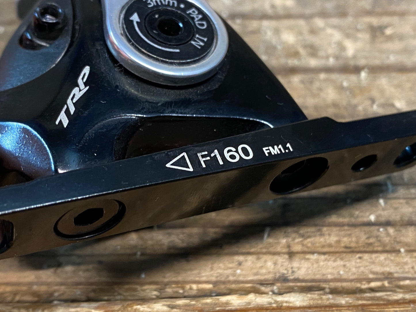 IP156 TRP SPYRE ディスク ブレーキキャリパー フラットマウント