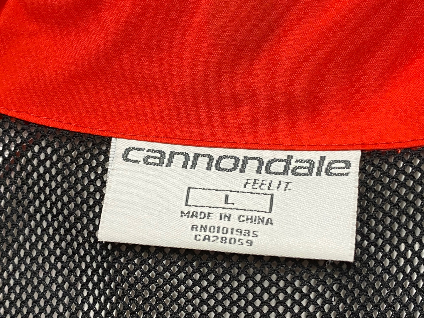 IH994 キャノンデール CANNONDALE ウィンドブレーカー L 赤