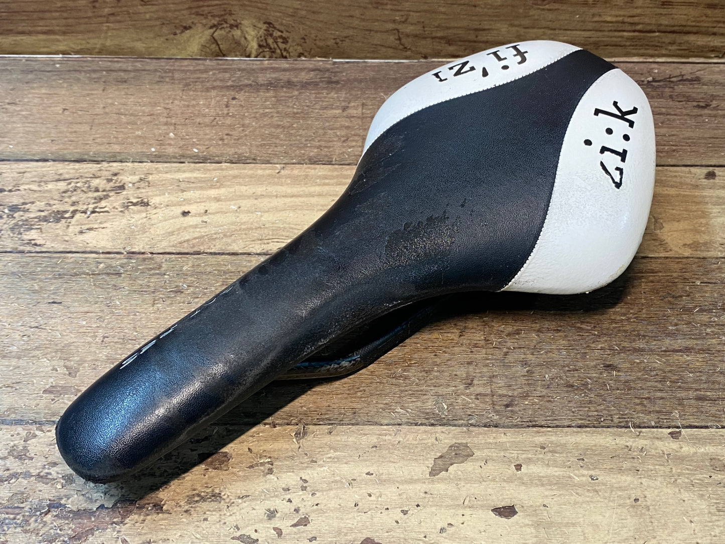 IM985 フィジーク fizik アンタレス ANTARES カーボンレール