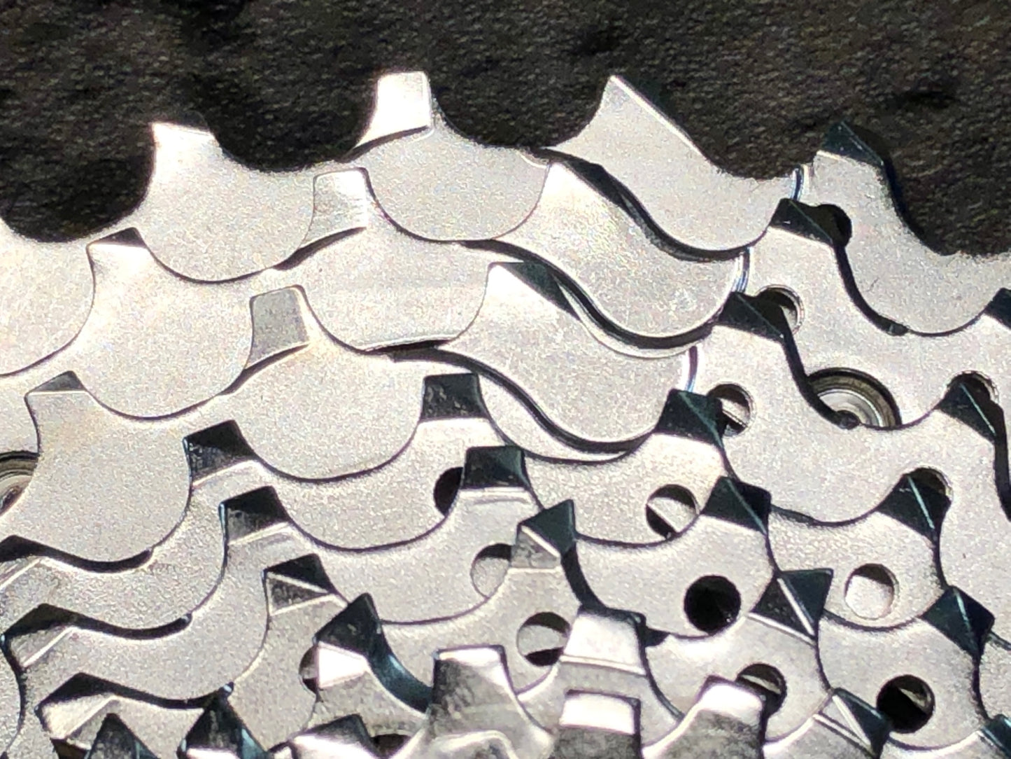 IV160 シマノ SHIMANO 105 CS-R7000 スプロケット 11-30T 11S