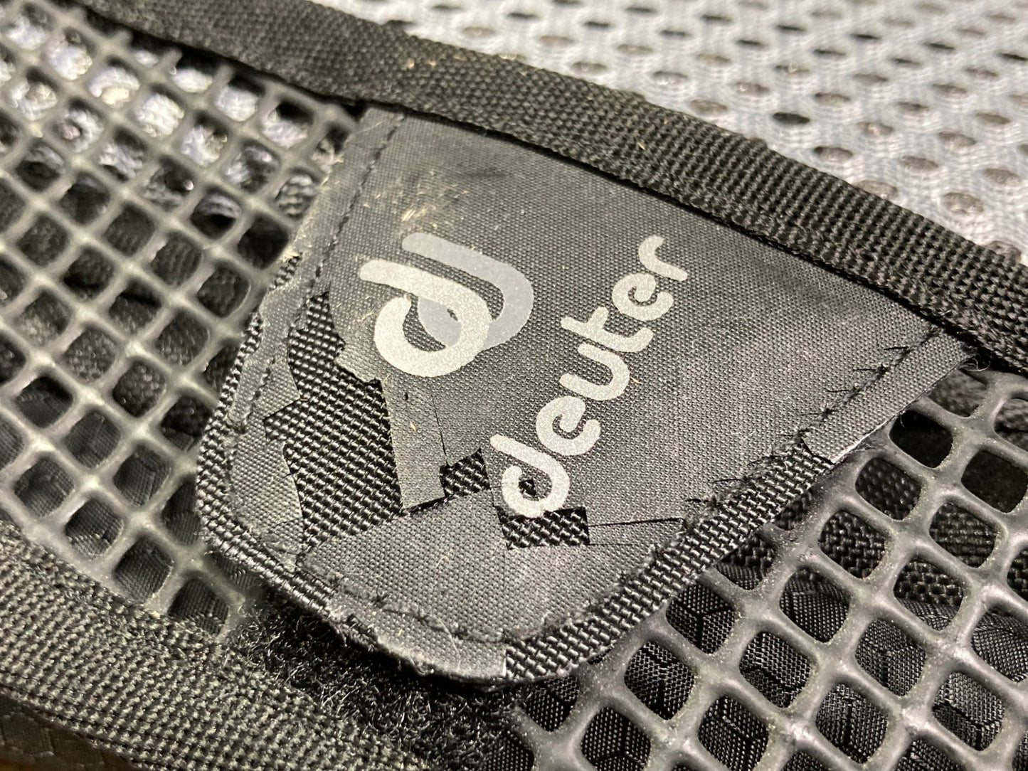 IU709 ドイター deuter レースX RACE X バックパック リュック 12L 黒 ほこり汚れ