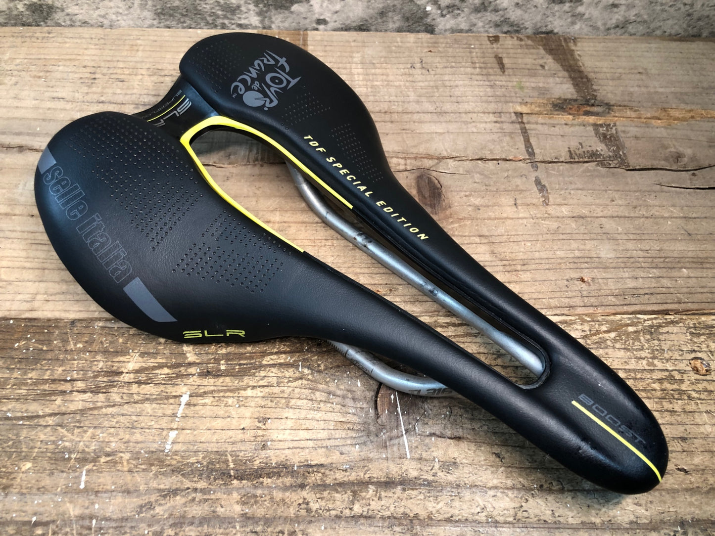 IZ155 セライタリア selle italia SLR BOOST SUPERFLOW TDF SPECIAL EDITION サドル 黒 Ti316 レール L3