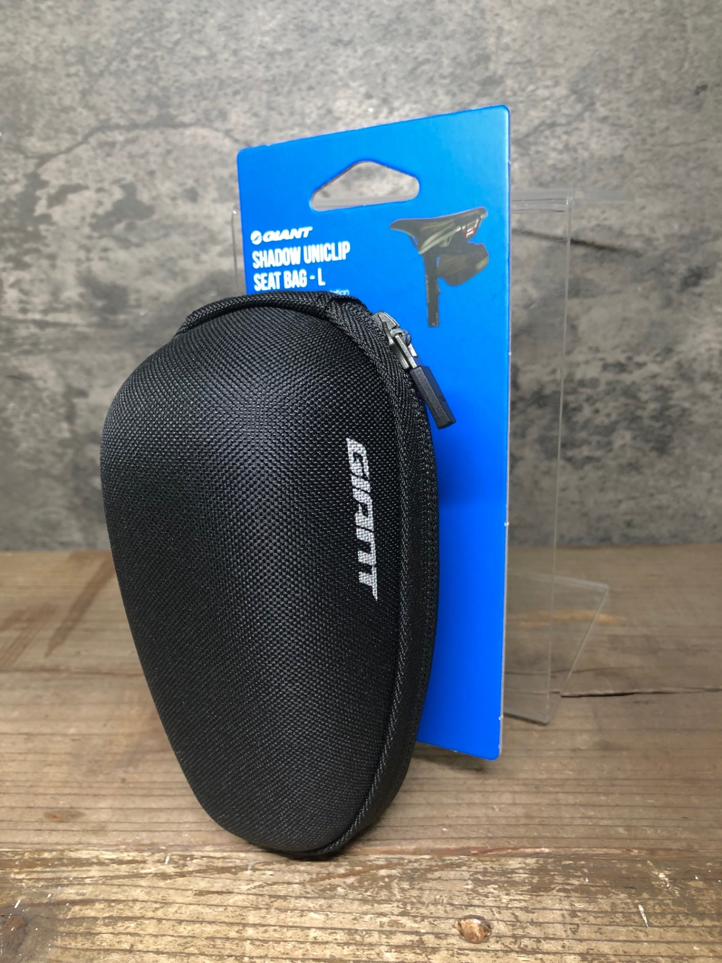 IV775 ジャイアント GIANT SHADOW UNICLIP SEAT BAG-L サドルバッグ