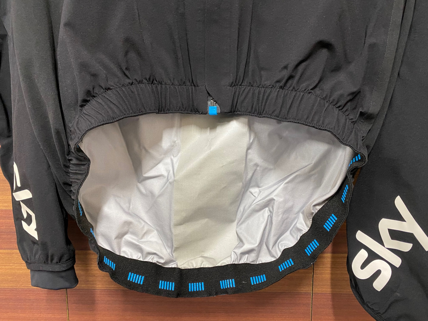 IL713 ラファ Rapha PRO TEAM WIND JACKET 長袖 ウインドジャケット TEAM SKY 黒 M