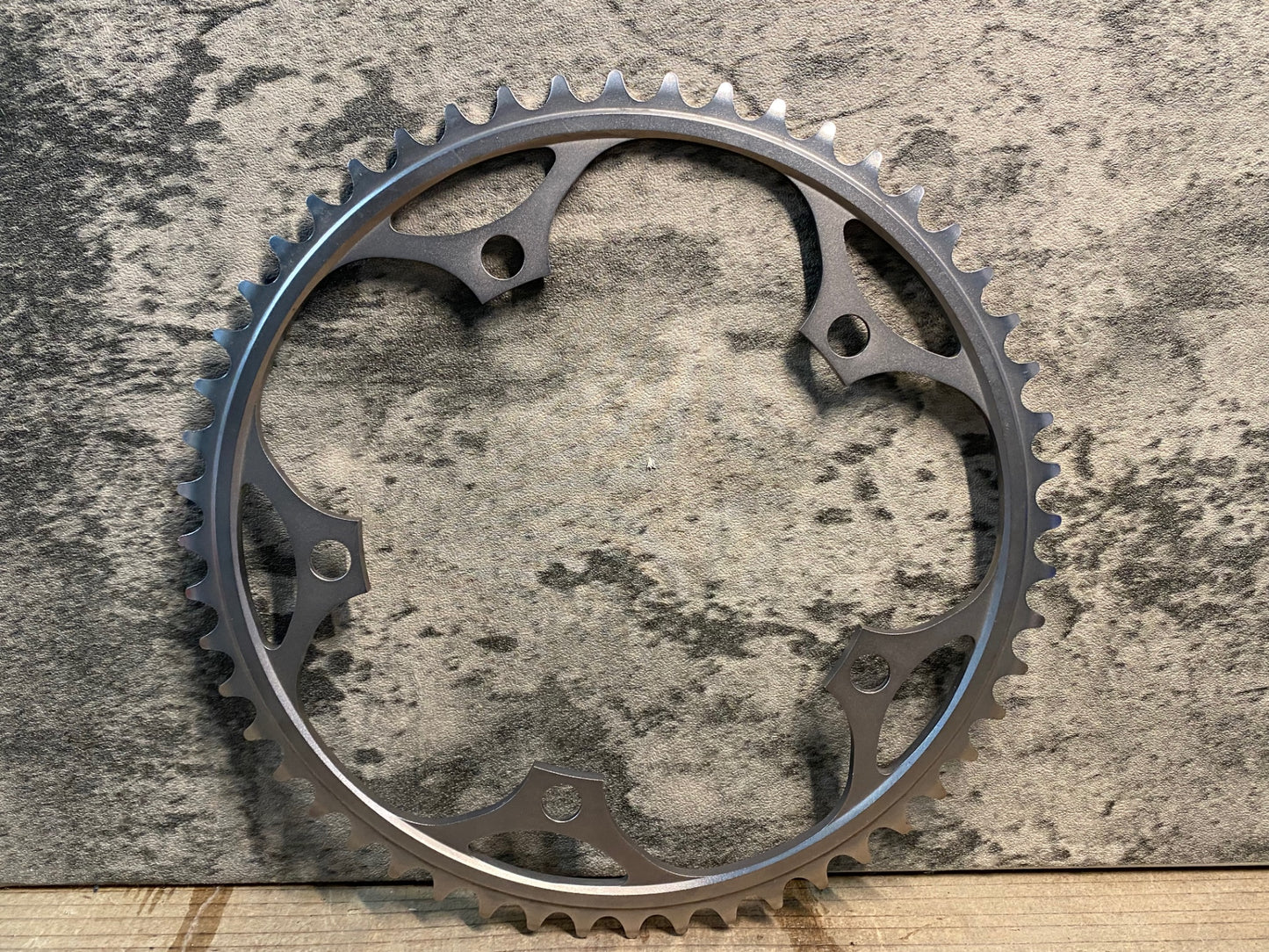 IP851 シマノ SHIMANO デュラエース DURA-ACE NJS チェーンリング 52T PCD144 トラック
