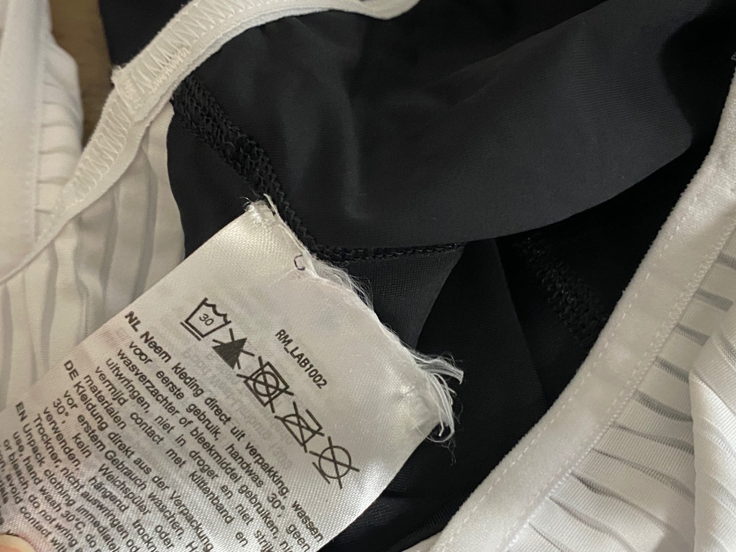 IZ239 ビオレーサー BiORACER ビブショーツ 黒 白 XS