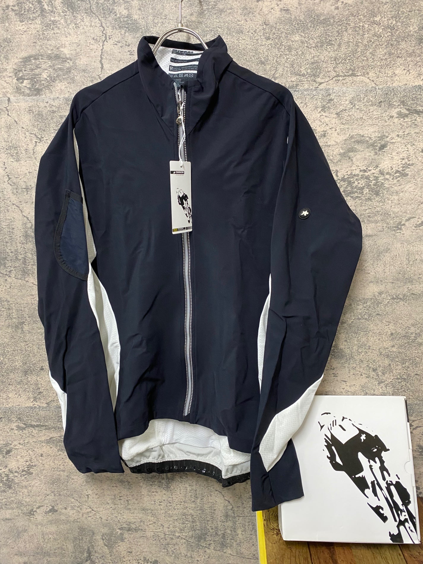 JA147 アソス assos iJ habu 5 WINTER JACKET 長袖サイクルジャケット 白黒 XL