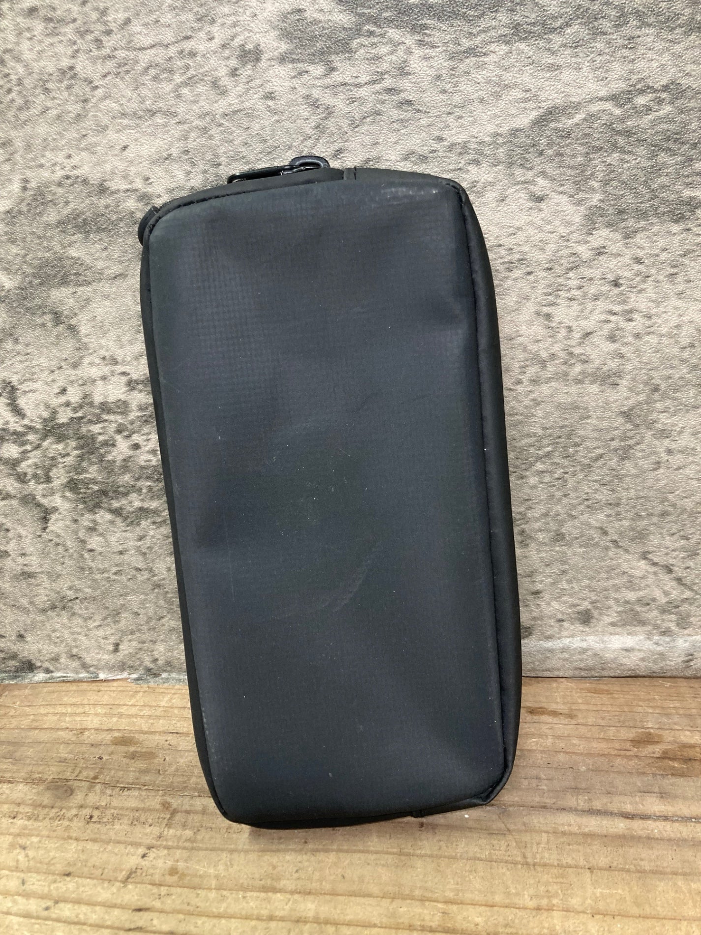 IU506 R250 ポーチ