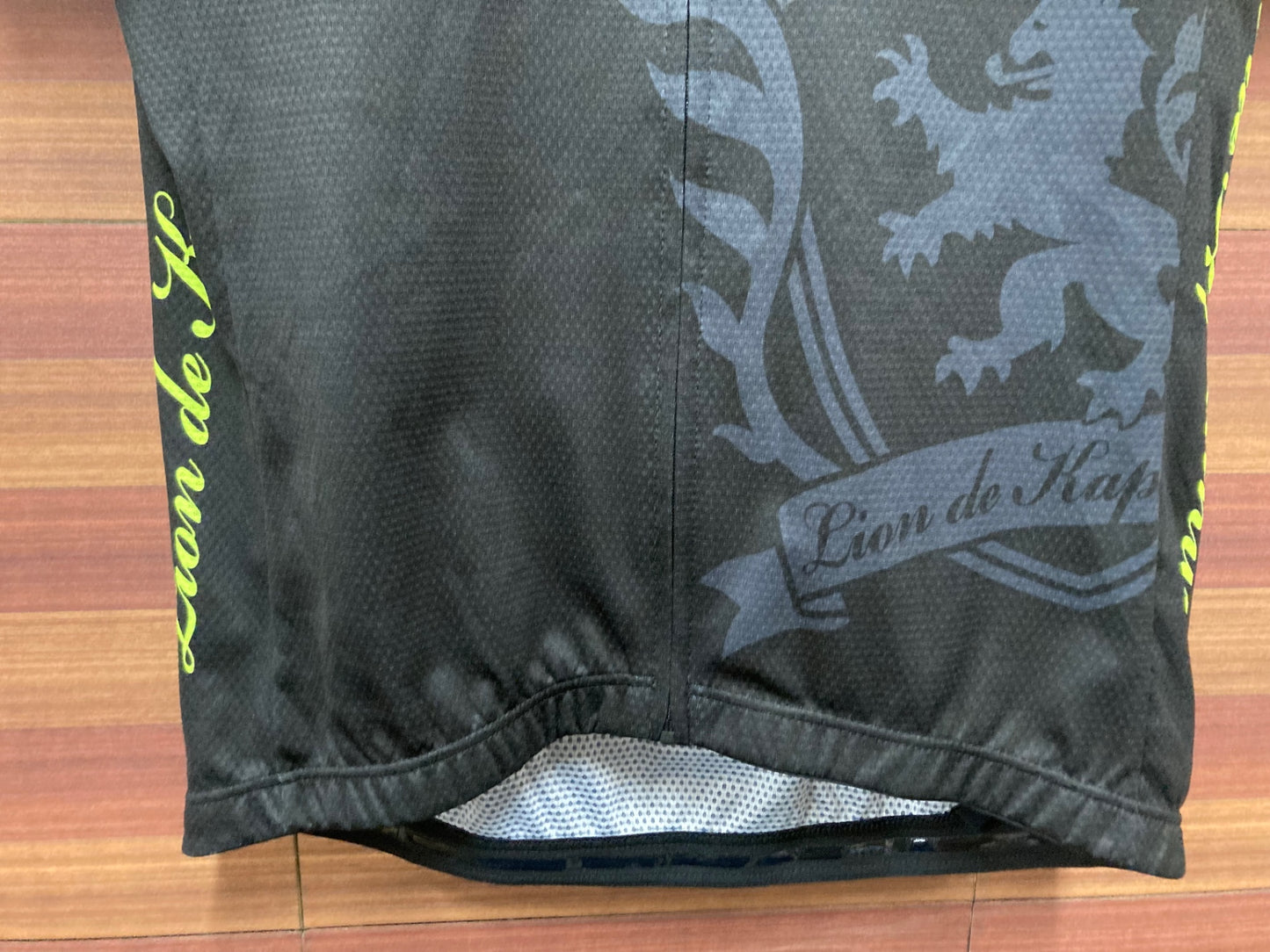 IU669 リオンドカペルミュール LION DE KAPELMUUR 半袖 サイクルジャージ 黒 L