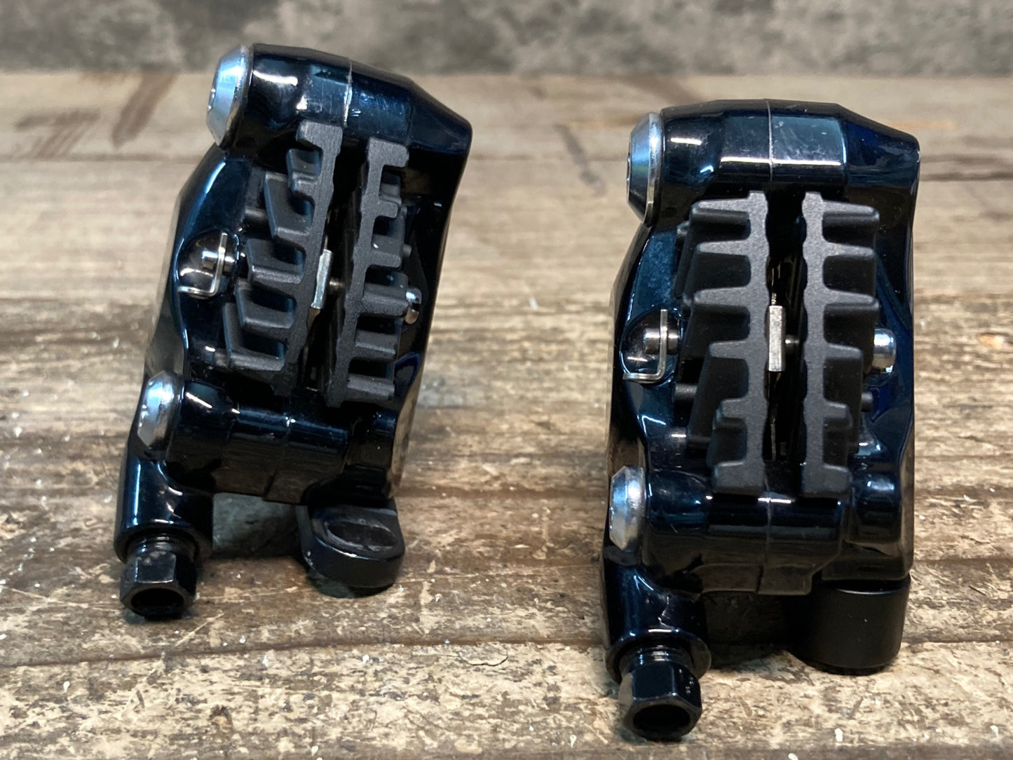 IU348 シマノ SHIMANO 105 BR-R7070 ディスクブレーキ キャリパー